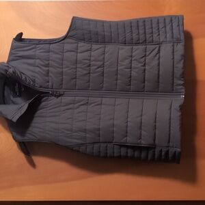 Land's End gray puffer vest, medium.